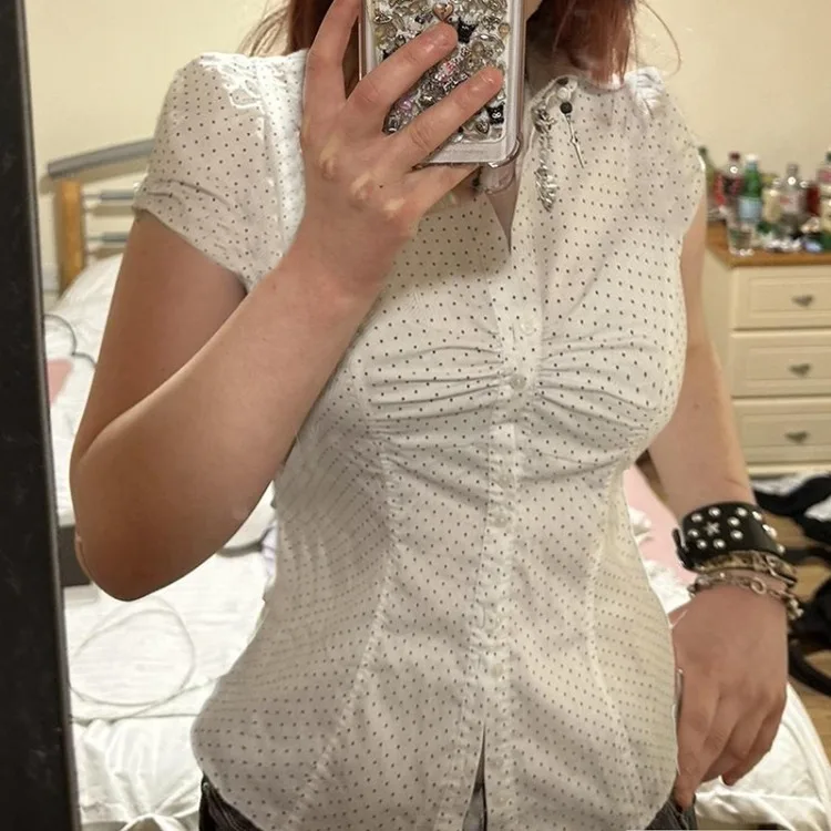 Рубашка женская с воротником-стойкой однобортная приталенная Блузка оборками и