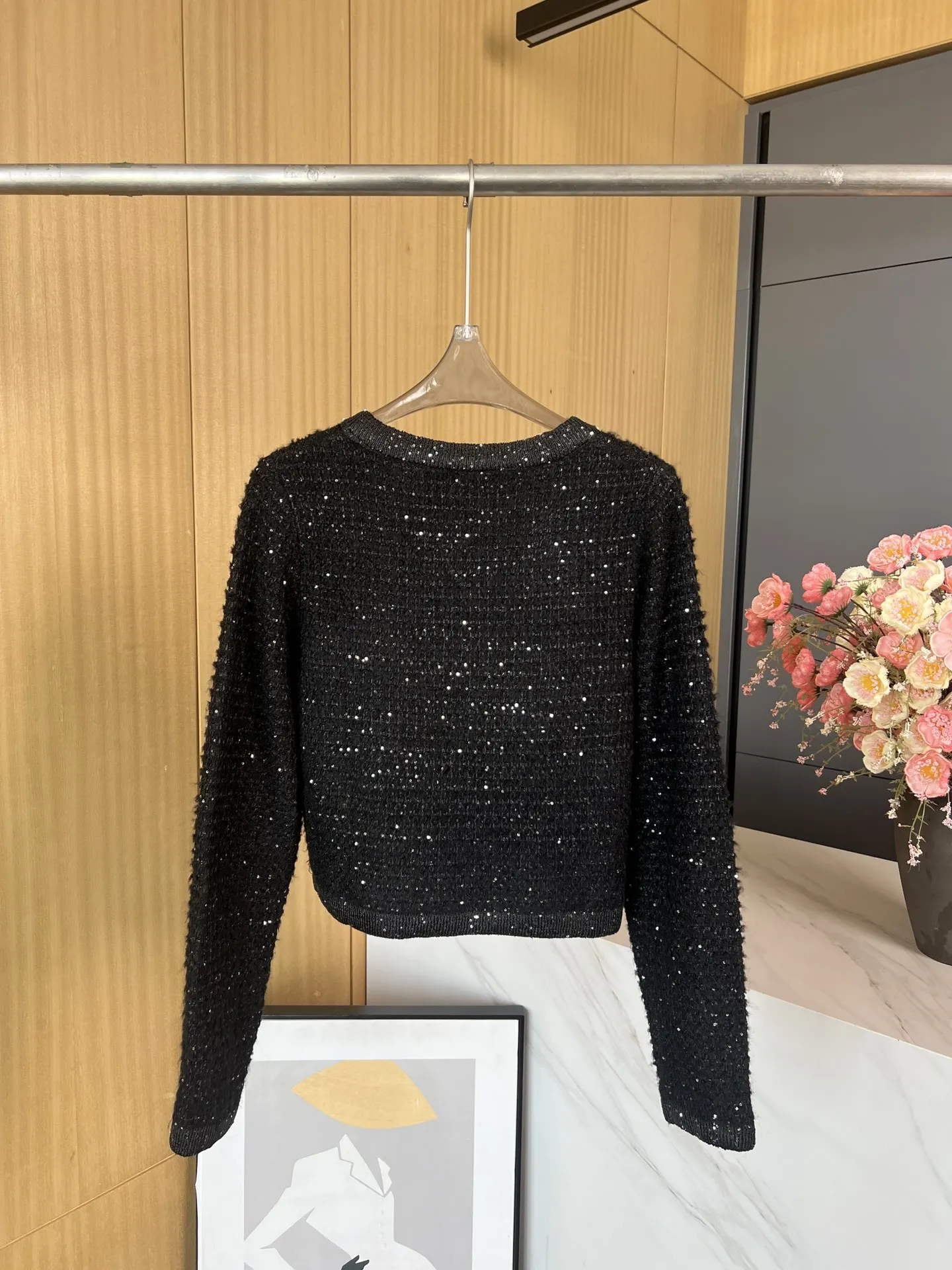 2024 зимняя новая женская одежда короткий вязаный кардиган с пряжкой и