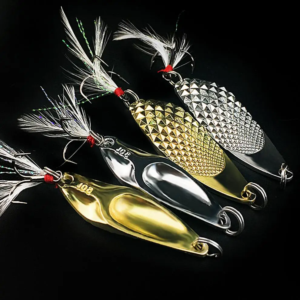 

4pcs 6.4cm 7.5cm Artificial Fishing Bait Metal Hard Leech Sequins Bass Lures Silver Golden Treble Hook Fishing Lure with Feather