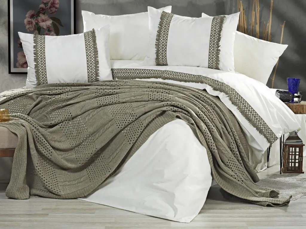 

Dowry disemi Salsa blanket duvet cover set white khaki
