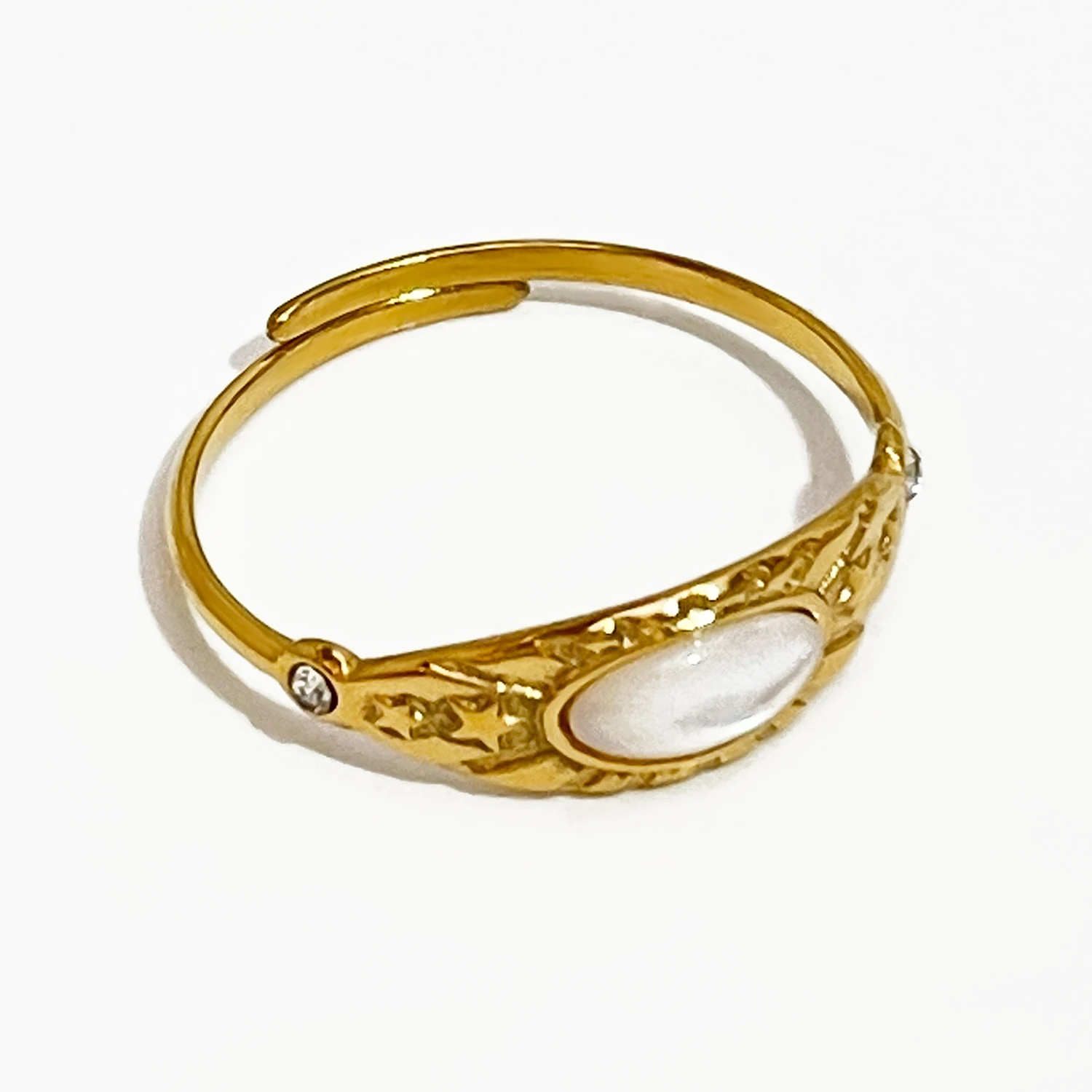 Peri's Box Минималистское золотое кольцо в стиле бохо с PVD-покрытием и натуральным