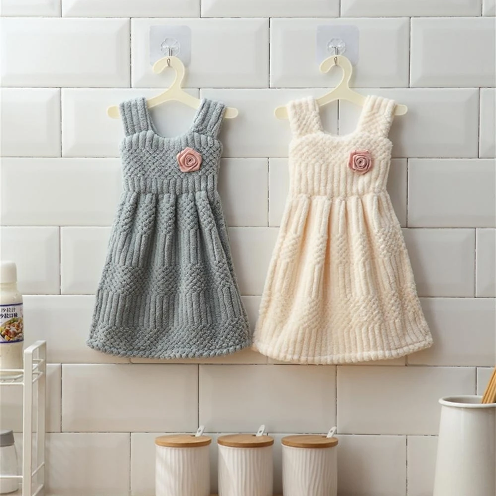Cute Coral Velvet Hand Towel  Wall Mounted Kitchen Bath Supplies  Absorbent Dry Handkerchief Kitchen Tools