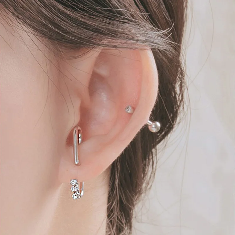 

Серьги-гвоздики женские из серебра 925 пробы с фианитами