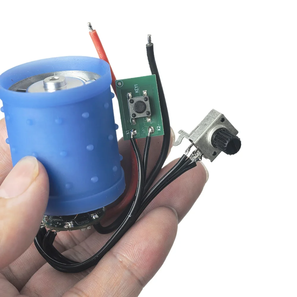 

Бесщеточный двигатель BLDC 200 Вт 7.4В/11.1В/12В