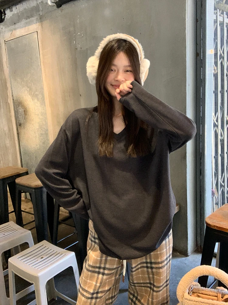 Song Zhengen Black V-neck Loose Dralon Base Shirt Women Fleece-lined Thickened Inner wear Long sleeves Casual round Nec...