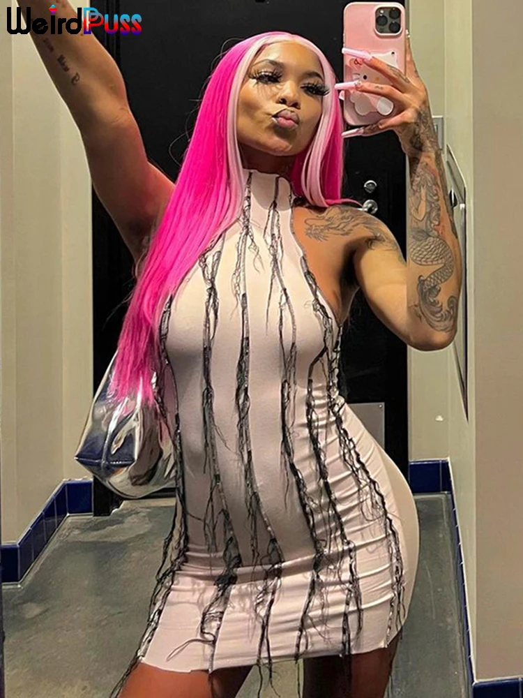 

Женское платье в полоску с бахромой, без рукавов