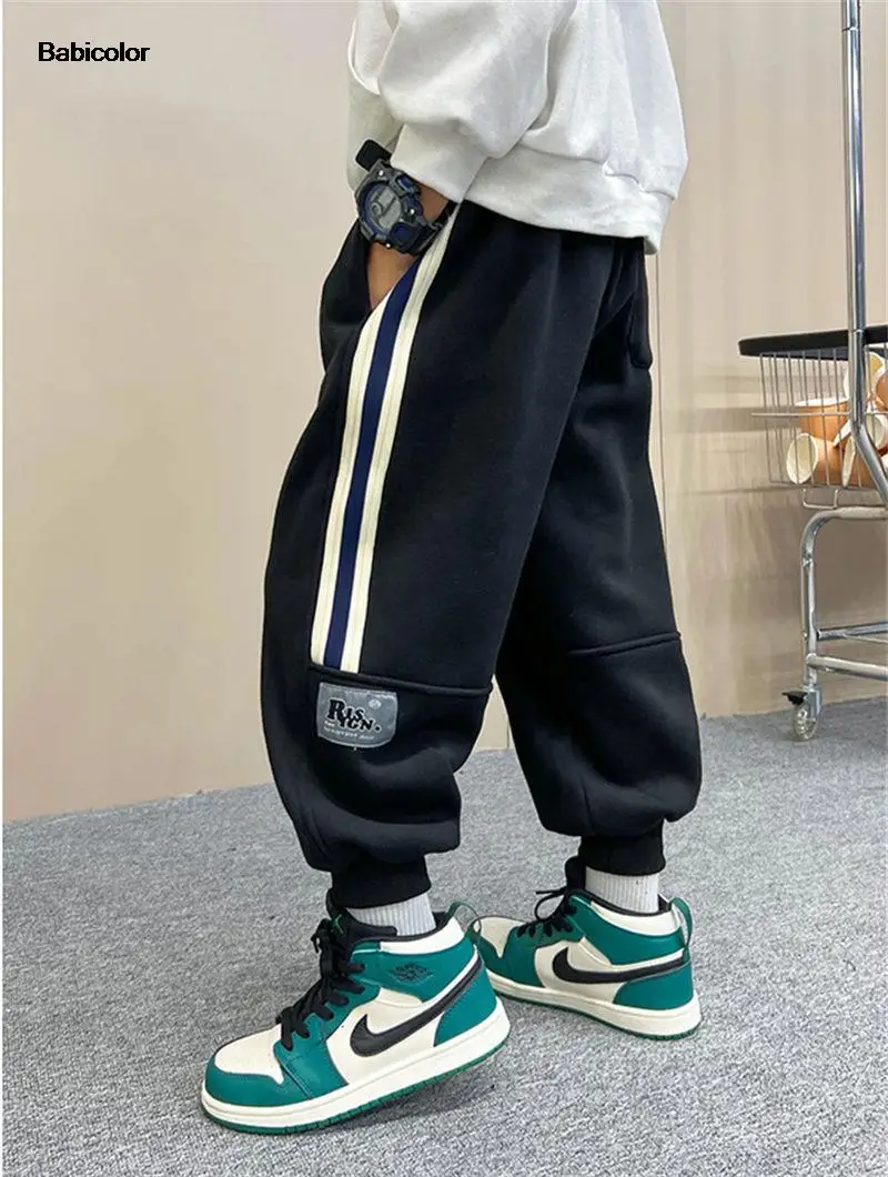 

2022 New All in One Fleece Children's Plush Thickened Pants Winter Boys' Sports Pants Middle and Large Children's Pants 5-10Y