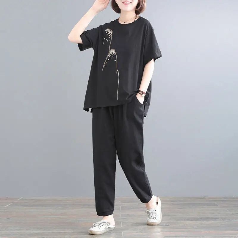 

Женские спортивные костюмы из 2 предметов, футболка с коротким рукавом и штаны с принтом, повседневный модный спортивный комплект, большие р...