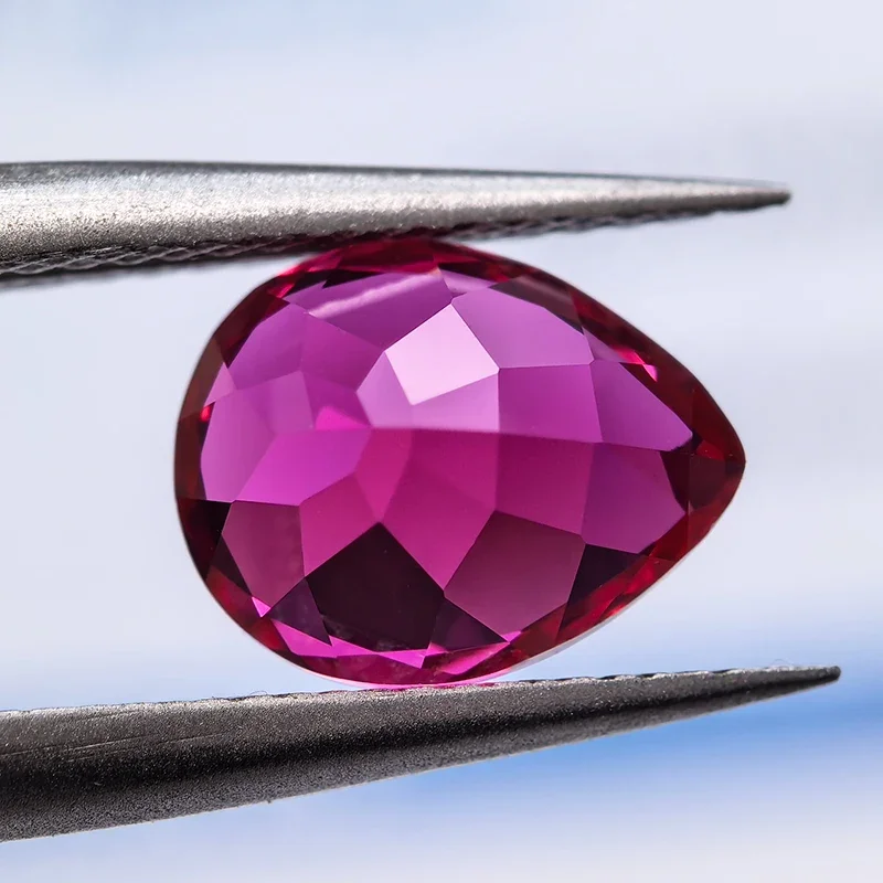 Выращенный в лаборатории сапфир розового цвета грушевидные VVS1 драгоценные камни