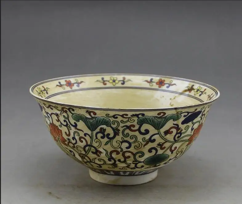 

Фарфоровые чаши в старинном стиле Ming and Qing диаметром 13 см