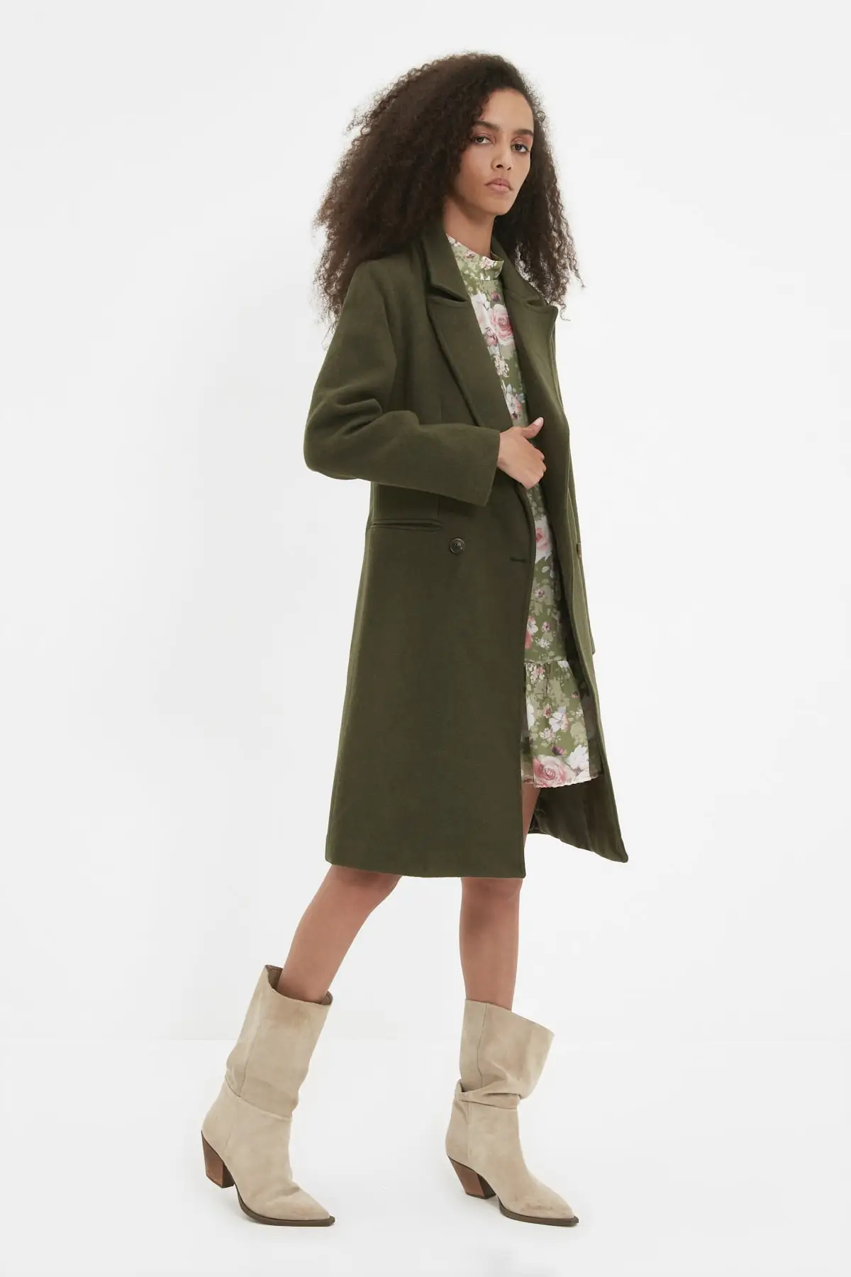 

Trendyol Button Closure Cachet Woolen Coat TWOAW22KB0141