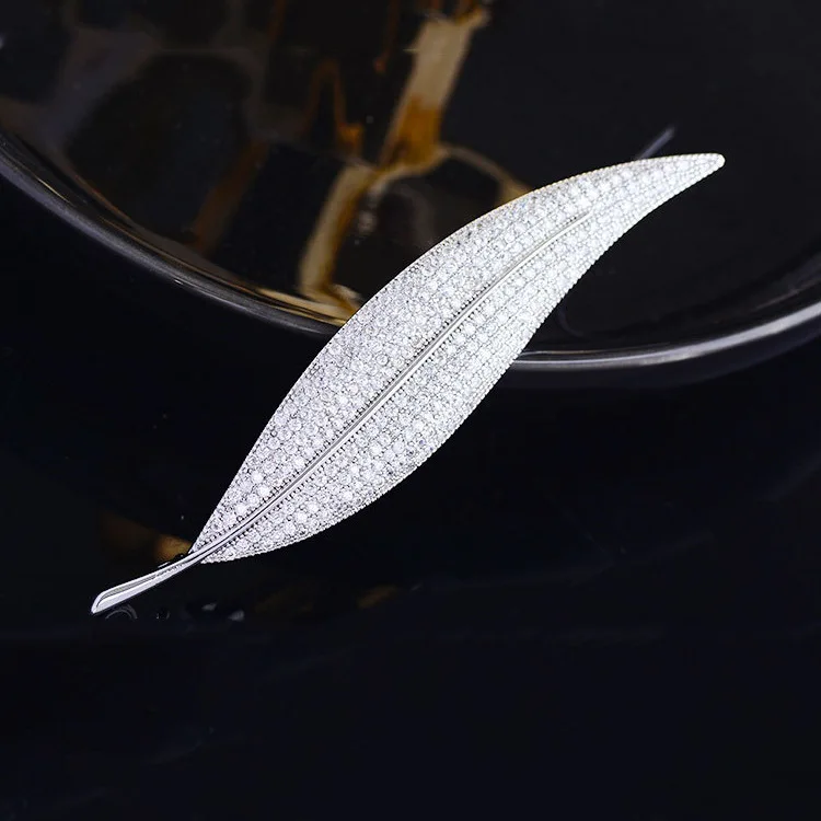 

New High-end Japanese and Korean Leaf Brooch Micro-inlaid Fashion Simple Coat Pin Cardigan Suit Corsage Accessories Men's Brooch