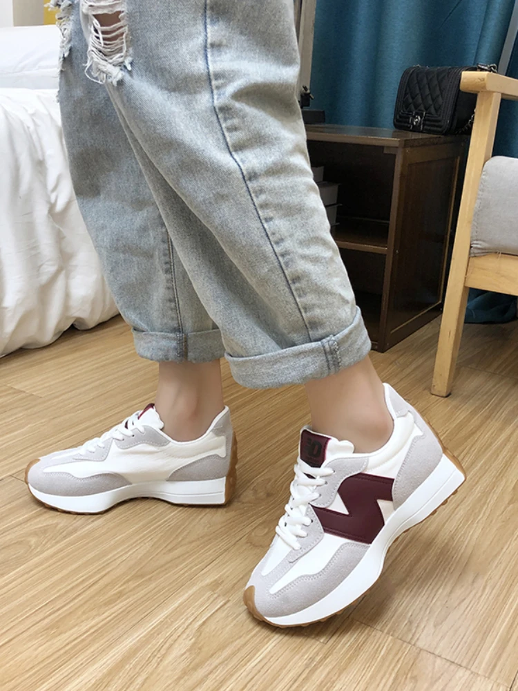 Women Luxury Sports Shoes 2023 Spring Autumn New Air Mesh Color Block Popular Trendy Soft Sole Casual Sneakers Zapatos De Mujer