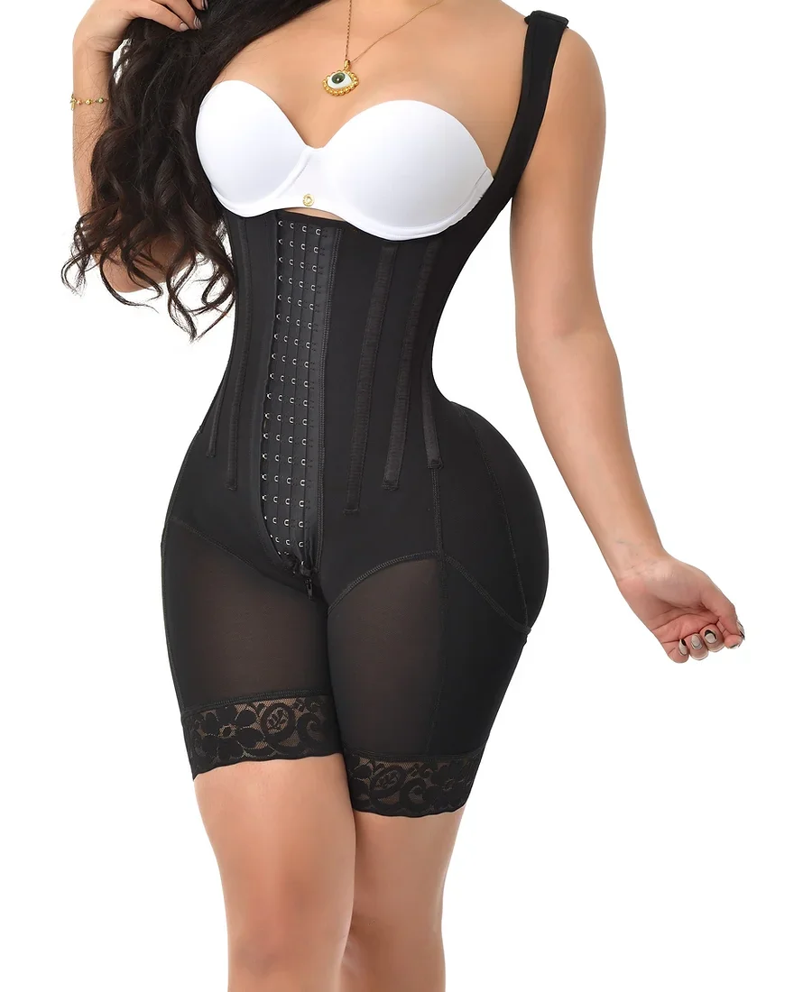 

Боди без рукавов с открытой грудью, боди со стальной косточкой и четырьмя пуговицами