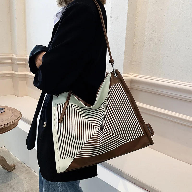 

High-quality Leather Large-capacity Bag for Women 2022 New Trendy Texture Shoulder Bag Fashion Lady All-match Messenger Bag