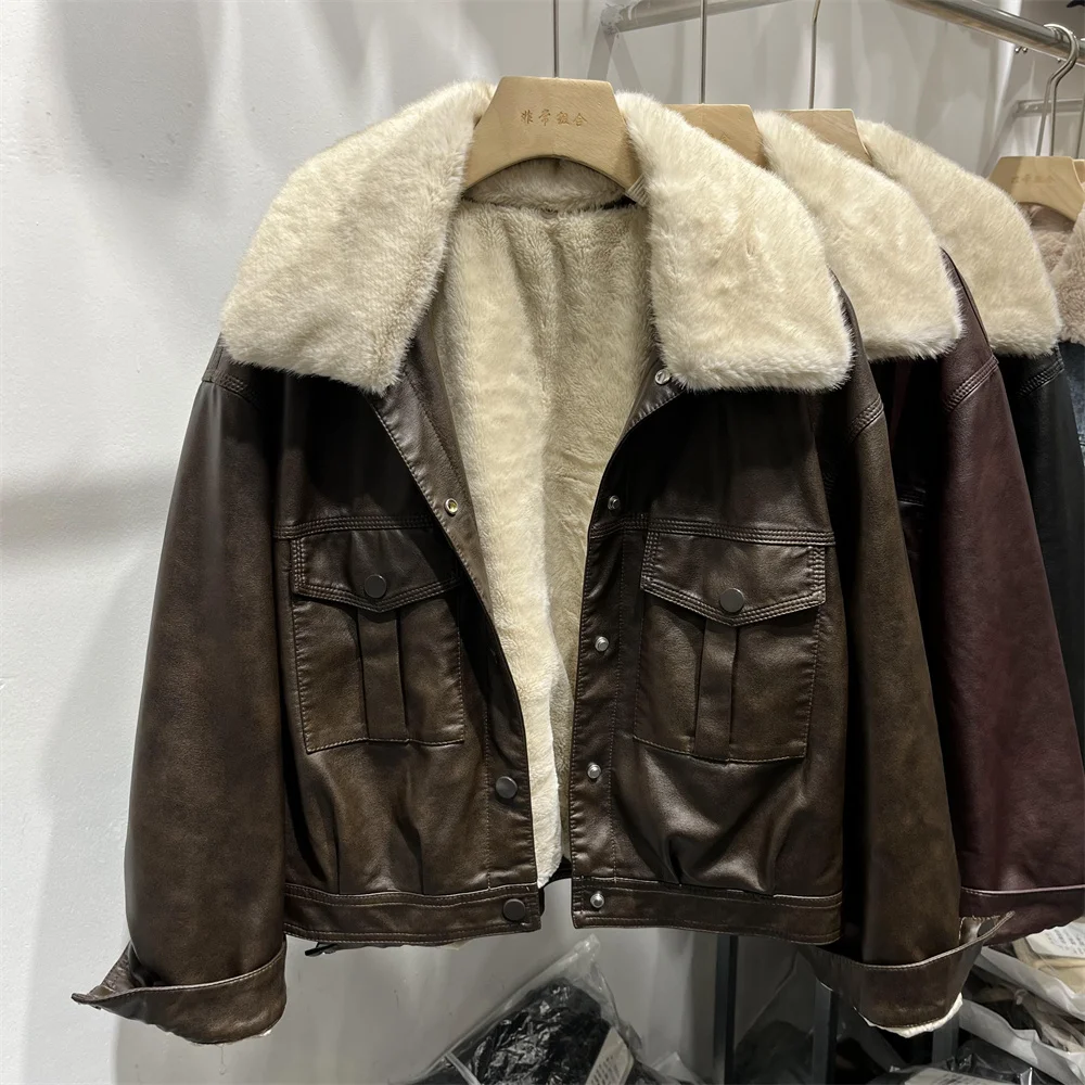 Four Seasons зеленое зимнее пальто 2024 новое гонконгское утепленное кожаное в стиле