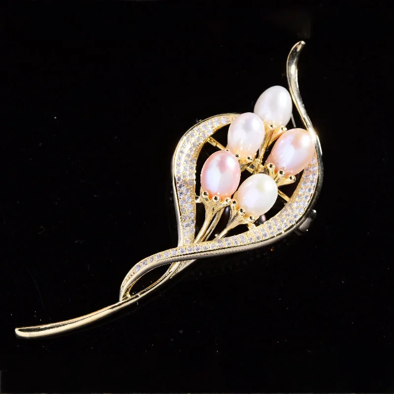 

European and American Fashion Freshwater Pearl Brooch Temperament Leaf Brooch Clothing Accessories Pin Suit Corsage Accessories