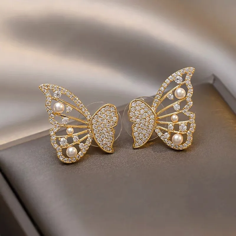 

New Fashion Exquisite S925 Silver Needle Unique Design Inlaid Diamond Butterfly Pearl Stud Earrings Women's Jewelry Party Gift