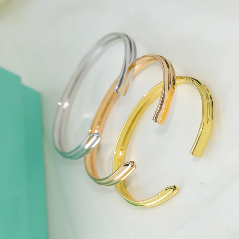 

Luxury Hot Brand Top Quality S925 Sterling Silver Lucky Rotatable For Women Open Bracelet Sparkling Crystal Bangle Jewelry