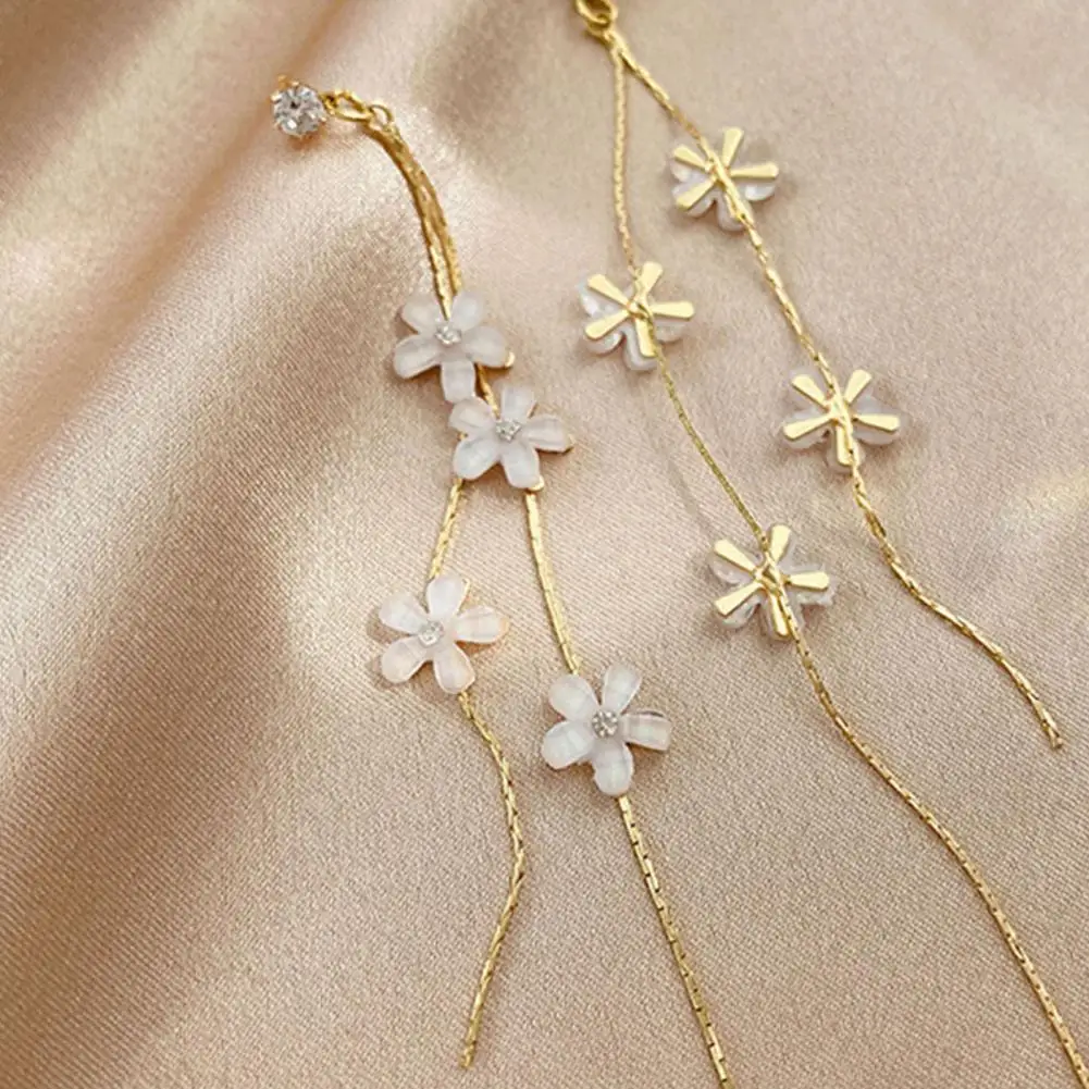 

40%HOT1 Pair Shining Rhinestones Decor Piercing Lady Earrings Fashion Asymmetric Chain Tassel Flower Stud Earrings Jewelry Acces