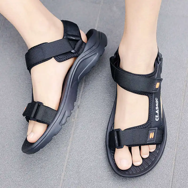 

Массивные сандалии Sneskers, шлепанцы, Мужская Международная марка, кухонная обувь, дизайнерские роскошные мужские кроссовки 2021, для рыбалки, т...