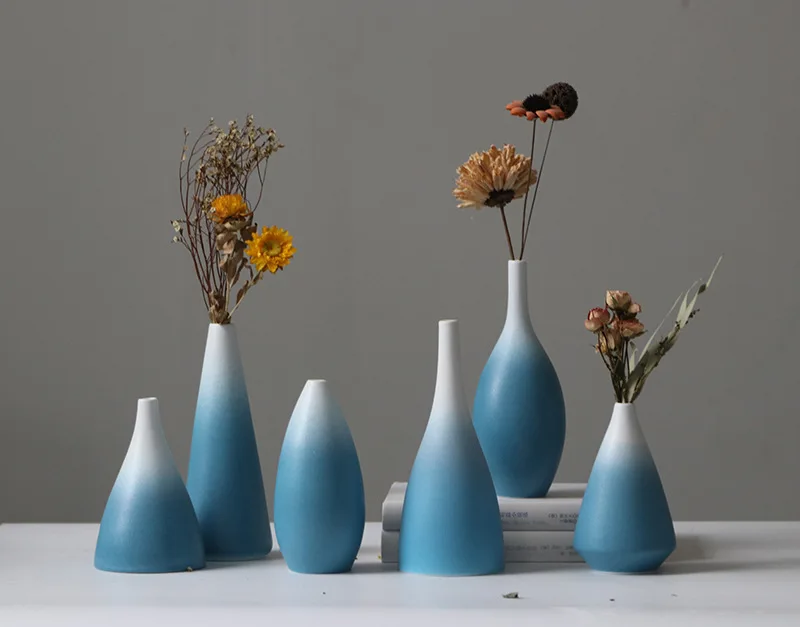 

Ceramic Vase Creative Simple Nordic Ornaments Blue and White Gradient Home Decorations