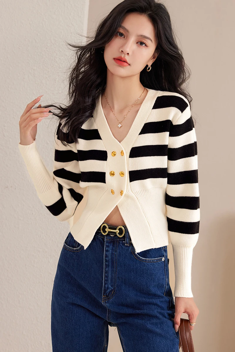 

Spring Autumn Hollow Out Cardigans Sweater for Woman 2023 Long Sleeve Buttons Knitwears Top Knitting Short Coat Outerwear