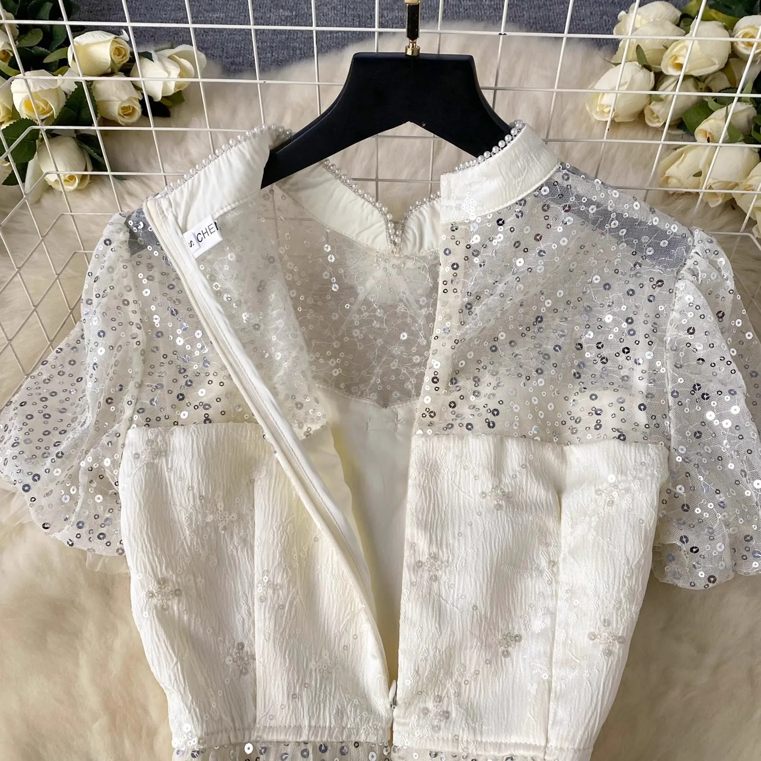 Элегантное платье из абрикосового шелка с бисером и блестками женское