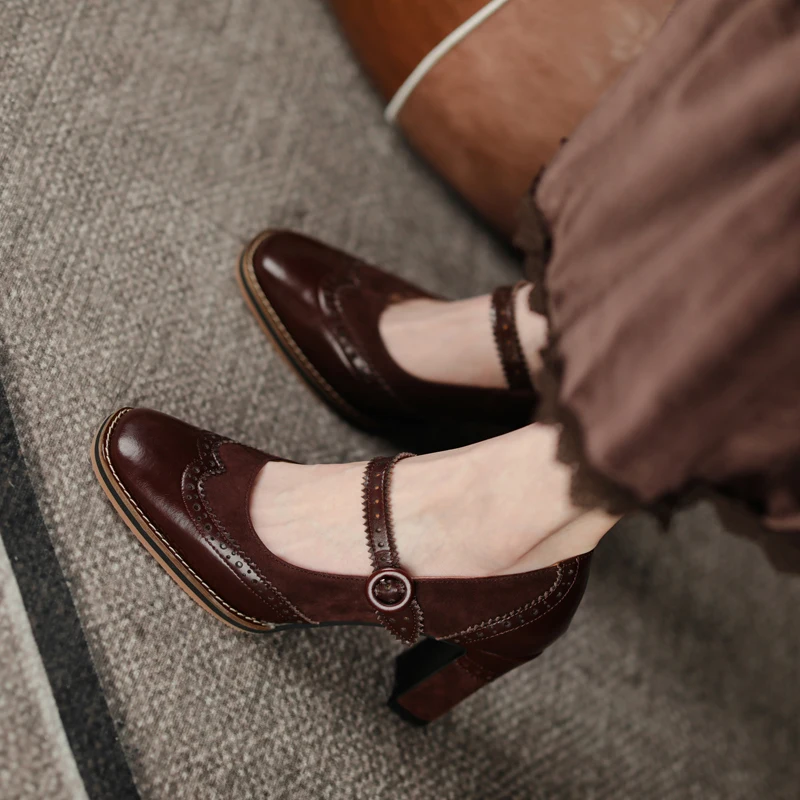2021 New Spring Autumn Retro Mary Janes Shoes Woman Fashion Fretwork Bullock Women's Pumps Casual Shallow Shoes Heels for Women