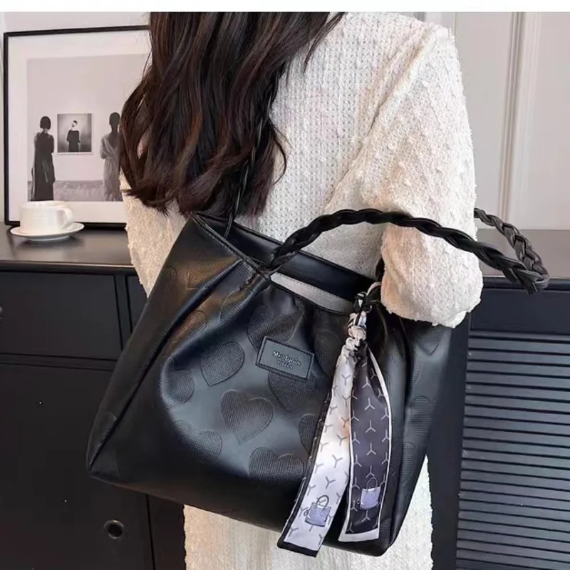 Корейская модная сумка с принтом сердца для женщин вместительная через плечо из