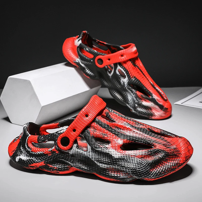 Fashionable men's slippers, outdoor sports shoes, EVA sandals, garden shoes, comfortable, lightweight, and perforated shoes