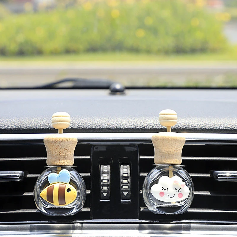 

Car Fragrance Empty Glass Bottle Car Air Freshener Perfume Bottle Auto Air Vent Outlet Aromatherapy Essential Oils Diffuser 1 PC