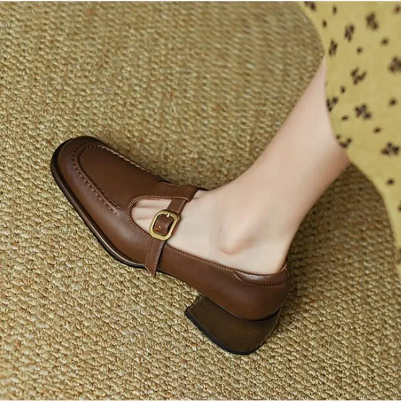 

Туфли женские кожаные в британском стиле, ретро модные коричневые туфли на квадратном каблуке, с пряжкой, на массивном каблуке, Tacon, осень