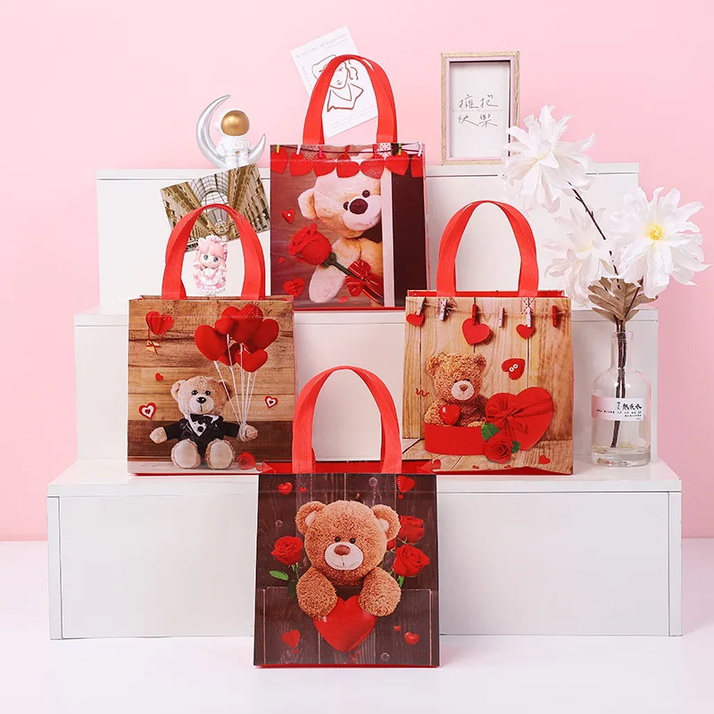 

Cute Bear Love Gift Bags Waterproof Non-woven Snack Candy Packaging Bag Wedding Party Surprise Bags Party Gifts Storage Bag