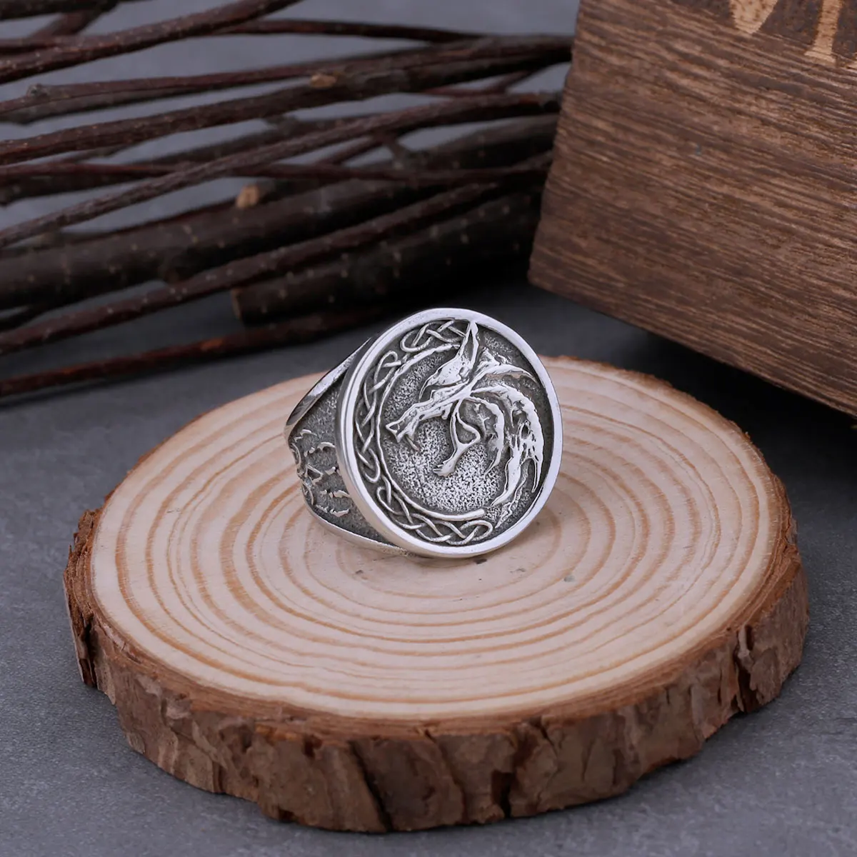 

316L Stainless Steel Viking Animal Wolf Head Hunting Game Ring Man Hunter Wolf Claw Fashion Ring Punk Hip Hop Biker Jewelry Gift