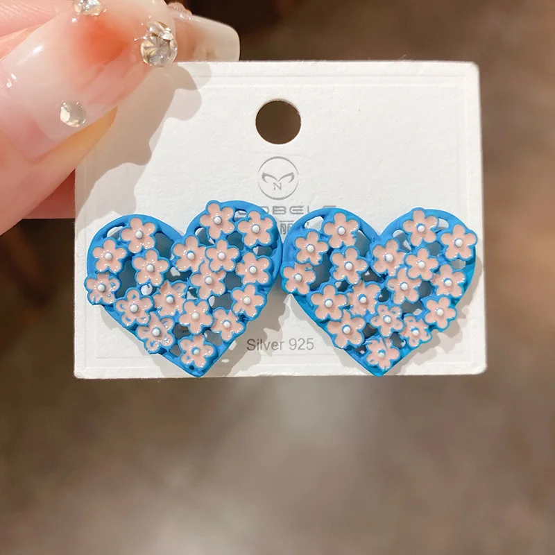

INS Silver Needle Cute Blue Heart Pink Flower Stud Earring for Women Summer Cute Romantic Holiday Korean Japanese Jewelry Alloy