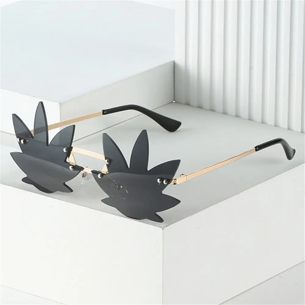 

Солнцезащитные очки без оправы в Форме Кленового Листа, металлические женские Декоративные Солнцезащитные очки для вечеринки, мужские уни...