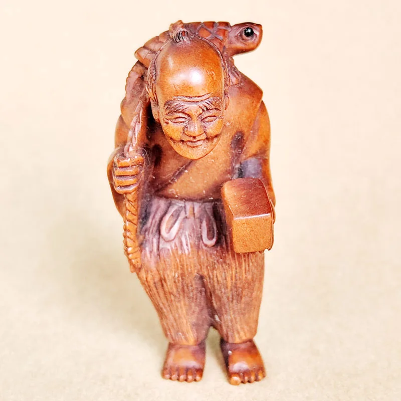 Статуэтка из самшита &quotСтарший мужчина с черепахой&quot