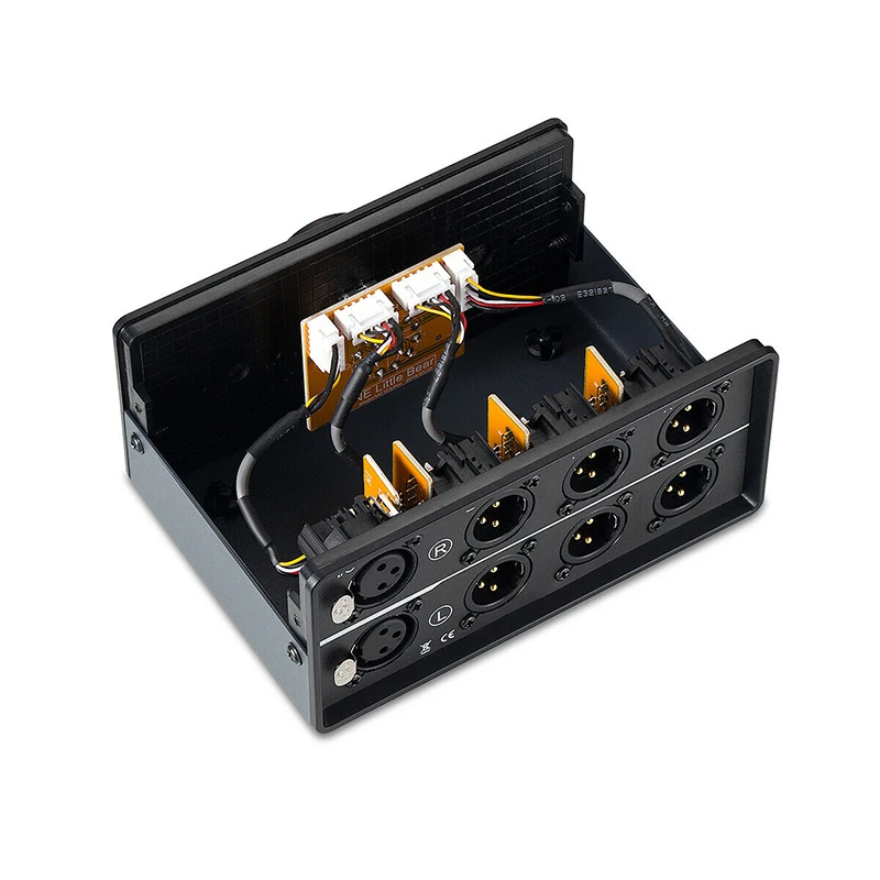 

1(3) In 3(1) Out XLR Balanced Audio Converter Stereo Passive Selector Switch