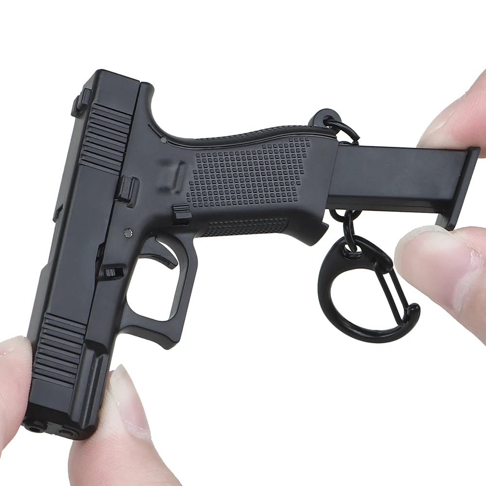

G45 Keychain 1:4 Mini Pistol Shape Tactical Keychain Glock 45 Model Plastic Key Ring Portable Gun Shape Weapon Decorations