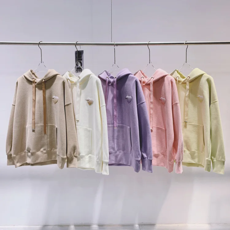 

Женская толстовка с капюшоном и вышивкой, свободного покроя