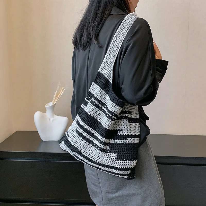 

New Wool Knitted Shoulder Bag for Women Hollow Out Fashion Bucket Bag Girls Tote Pack Shopper Bag Large Capacity Female Handbag