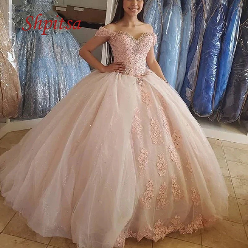 

Розовое Кружевное бальное платье, платья для Quinceanera, женское милое платье с открытыми плечами для маскарада, 16 пышных выпускных платьев на 15 ...