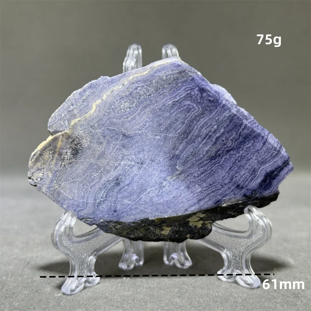 

Фиолетовый малахитовый минерал