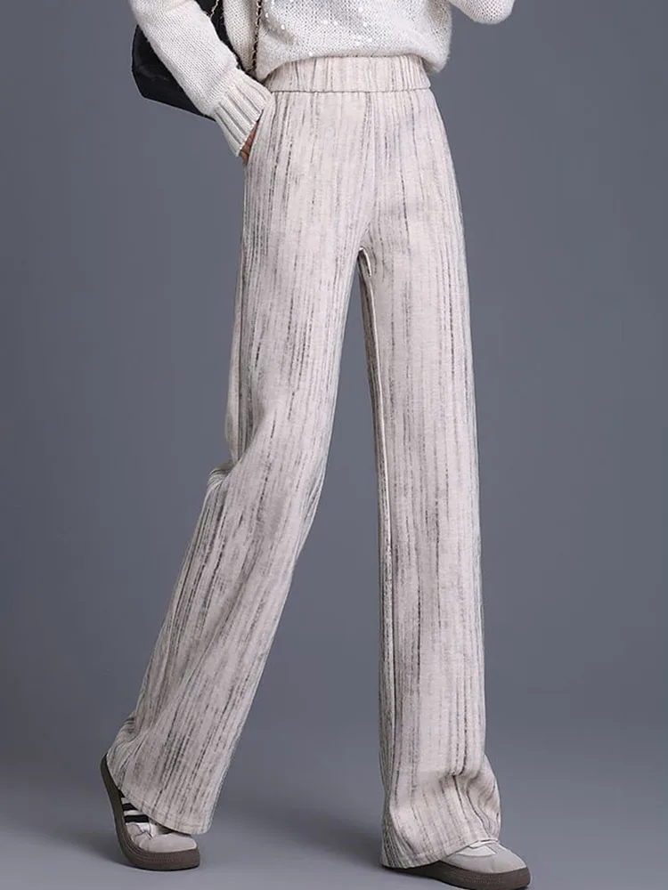 Зимние теплые свободные широкие брюки женские эластичные с высокой талией и