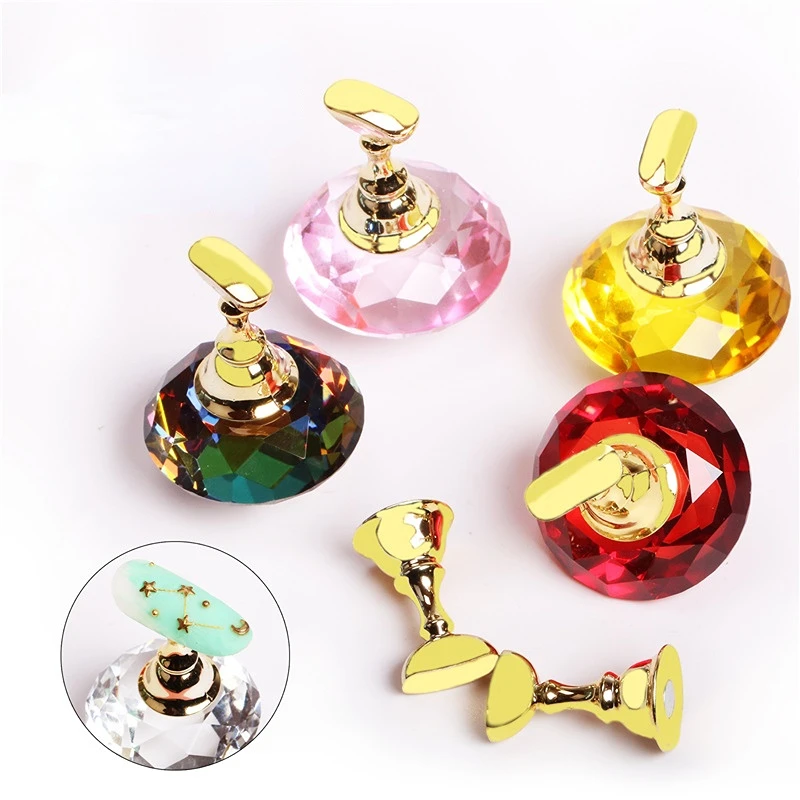 

Manicure Practice Nail Plate Holder Japanese Magic Color Crystal Gem Nail Holder High-end Lotus Seat with Magnetic Bottom