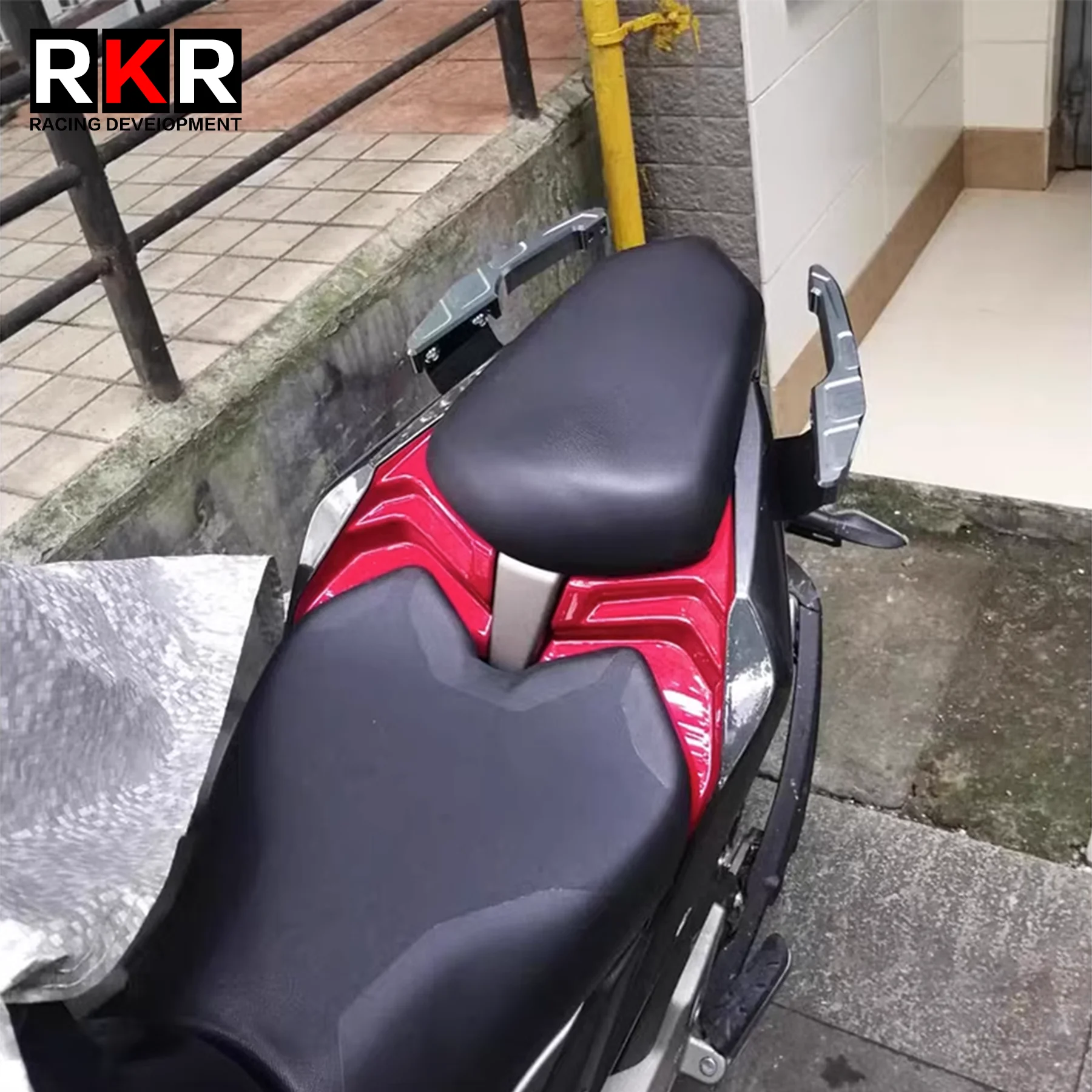 Фото Мотоциклетная задняя пассажирская ручка с ЧПУ, хвостовой подлокотник, поручень для KIDEN 125U U 125 U1 155U 155U1 KD150 Zontes ZT125-U №3