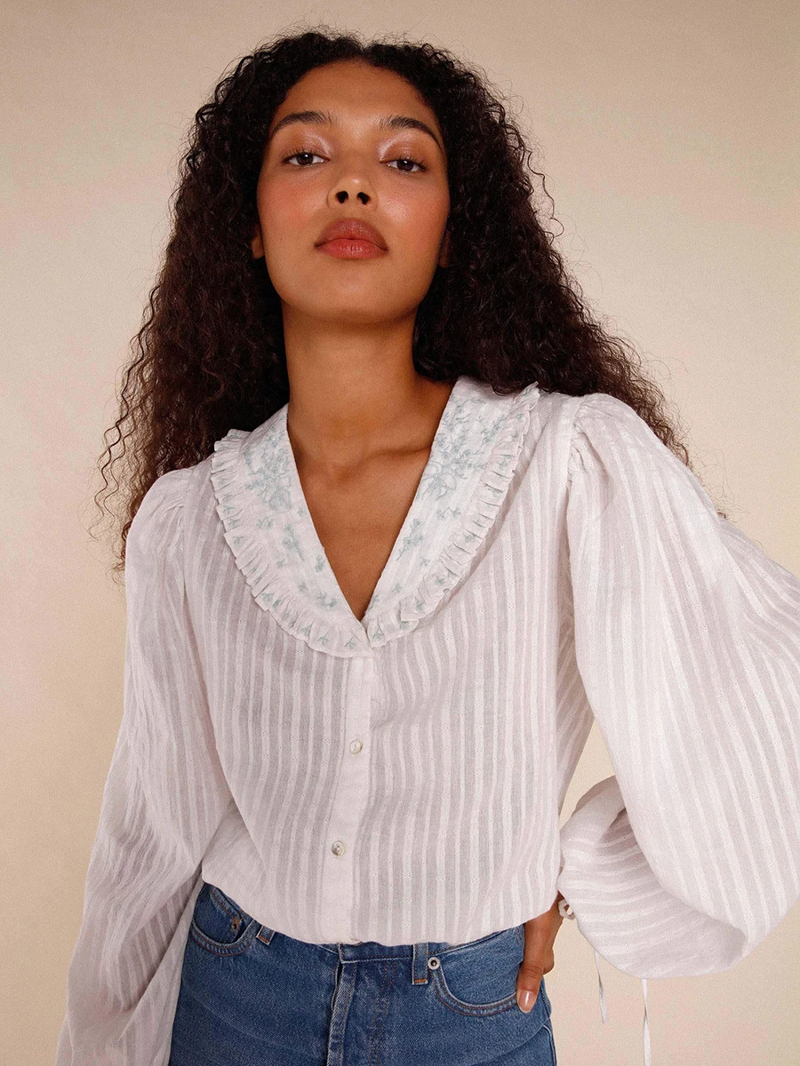 

Flower Emboridered Shirt Top 2022 Autumn Long Lantern Sleeve Ruffles Casual Chic Blouse Elegant Vintage French Femme Chemises