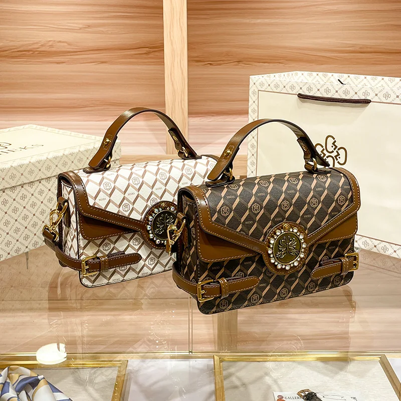 

Female small square bag 2023 summer new tide plaid everything texture niche senior sense ladies portable cross-body bag W827