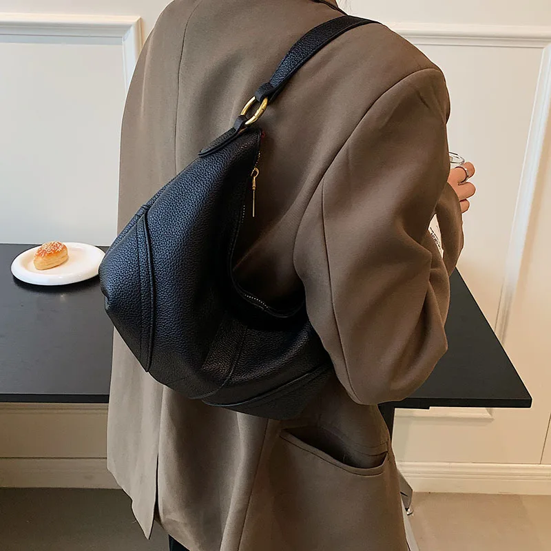 2023 Trendy Shoulder Side Bags for Women Winter Trend Fashion Simple Soft Leather Crossbody Bag Handbags and Purses High Quality